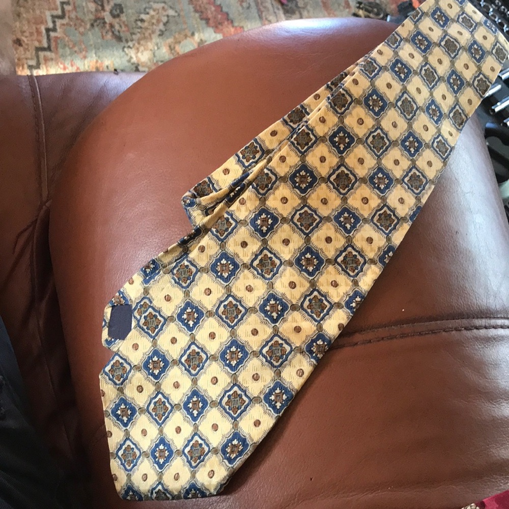 Gap silk tie